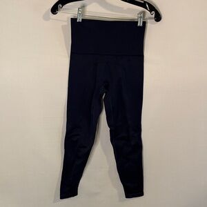 LNDR Cropped Legging Size S/M